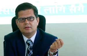 हिमालहरु हाम्रो पहिचान हो, यसको रक्षा सबैले मिलेर गर्नुपर्छ : डा. नारायण प्रसाद रेग्मी