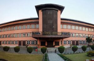 हेटौँडा अस्पताल विवादः विपक्षीको नाममा कारण देखाऊ आदेश