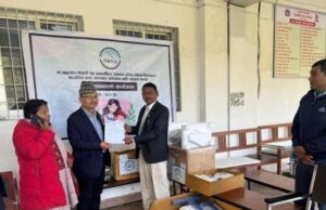 एनआरएनए महिला विभागको सहयोगमा बारबर्दिया नगर अस्पताललाई स्वास्थ्य उपकरण हस्तान्तरण