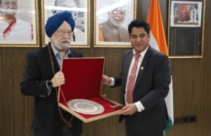 उद्योगमन्त्रीको भारत भ्रमणः पेट्रोलियम पाइपलाइन लगायतका विषयमा छलफल