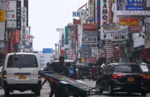 श्रीलंकाले हटायो सवारी साधन आयात माथिको प्रतिबन्ध