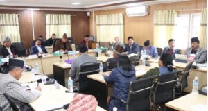 बौद्धिक पलायन रोक्न स्थानीय सेवालाई प्रदेश निजामती सेवाको अङ्ग बनाउनुपर्छः अध्यक्ष भट्ट