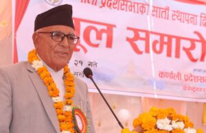 सरकार र कर्मचारीको कार्यक्षमतामाथि प्रदेश प्रमुख जोशीले उठाए प्रश्न