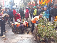 मन्दिर सफा गर्न पानी बोकेको ट्यांकर भासियो