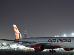 आकाशमा उडिरहँदा विमानको ट्वाइलेट जाम भएपछि