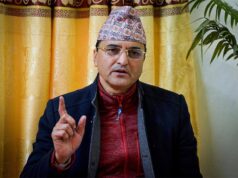 आन्दोलनकारीले योगेश भट्टराईलाई शौचालयमा घेरा हालेपछि प्रहरीले चुकुल लगाइ दियो सुरक्षा